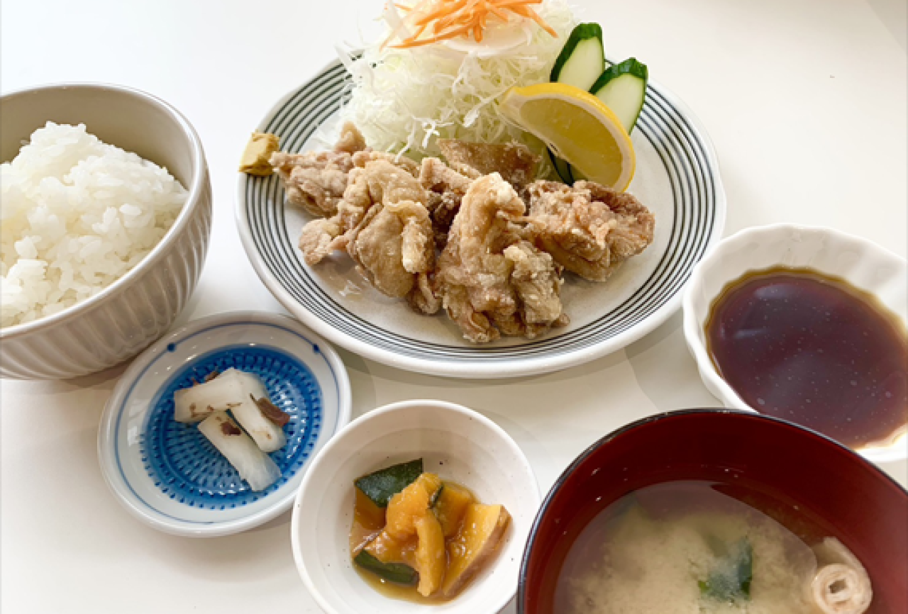 高知県土佐清水市/道の駅めじかの里土佐清水/四万十鶏の唐揚げ定食